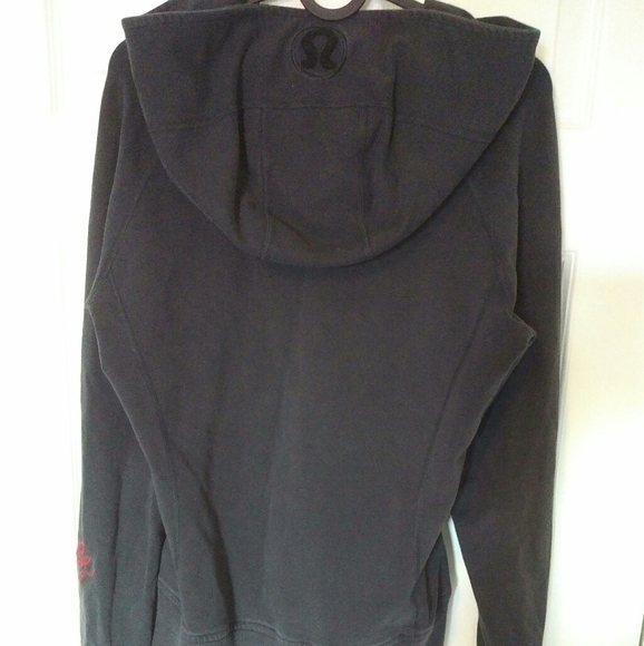 Lululemon Define "Love" Jacket, size 8 - Picture 3 of 5